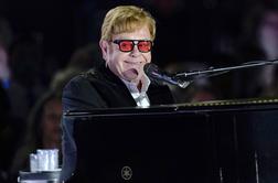 Elton John zaradi Muskove politike zapustil Twitter