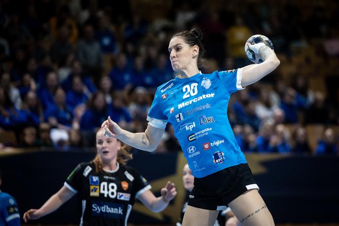 Krim Mercator : Odense, liga prvakinj Alja Varagić | Alja Varagić | Foto Vid Ponikvar/Sportida