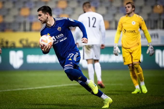 Žan Vipotnik je v izjemni strelski formi. | Foto: Blaž Weindorfer/Sportida