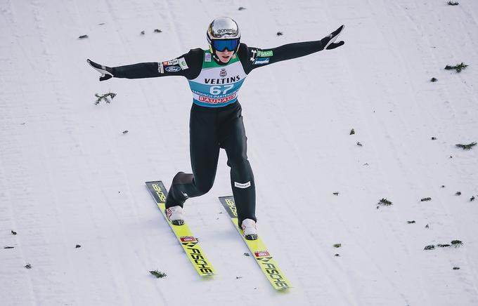 "Ne vem, hitro me nazaj potegne. Noge se ne aktivirajo prav. Če še kdo pred mano pade ali pristanem na območju, ki je razrito, mi malce zmanjka samozavesti za trden pristanek." | Foto: Sportida