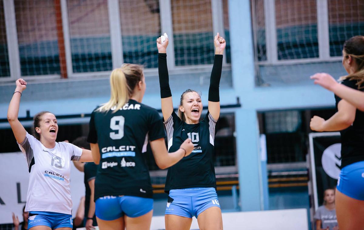 Calcit Volley | Odbojkarice Calcit Volleyja so bile v Puconcih v drugem nizu že v izgubljenem položaju, a so se v končnici izvlekle. | Foto Klemen Brumec