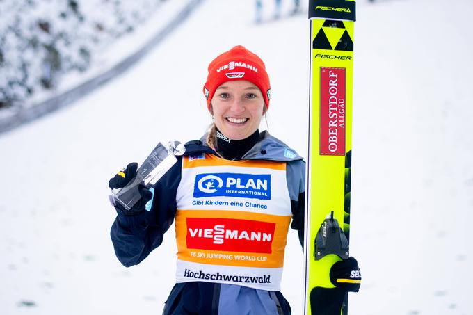 Katharina Althaus v Beljaku začenja v rumeni majici vodilne v skupnem seštevku. | Foto: Guliverimage/Vladimir Fedorenko