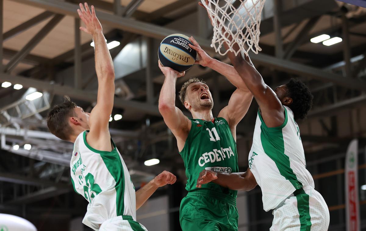 finale pokal Cedevita Olimpija Krka | Ker se je liga ABA razširila na 16 klubov, je obstala tudi Krka. Cedevita Olimpija je igrala končnico. | Foto Filip Barbalić/www.alesfevzer.com