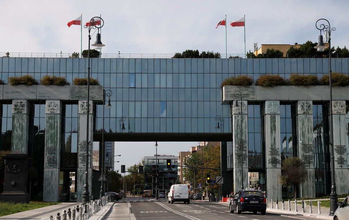 Poljsko vrhovno sodišče | Stavba poljskega vrhovnega sodišča v Varšavi. | Foto STA