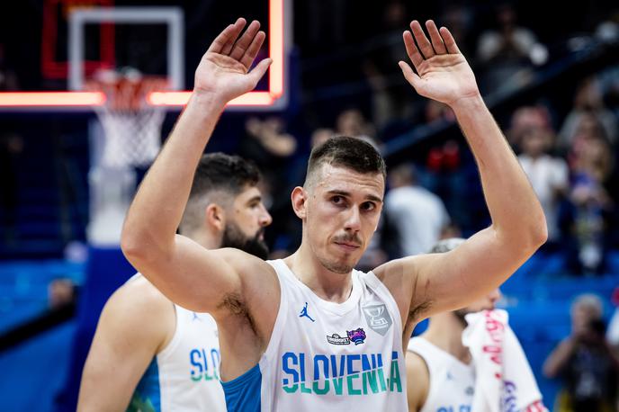 četrtfinale EuroBasket Slovenija Poljska Vlatko Čančar | Vlatku Čančarju ni lahko, saj bo moral izpustiti SP. | Foto Vid Ponikvar/Sportida