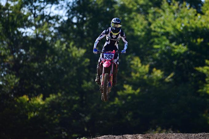 Tim Gajser se sredi januarja seli na testiranja na Sardinijo. | Foto: www.alesfevzer.com