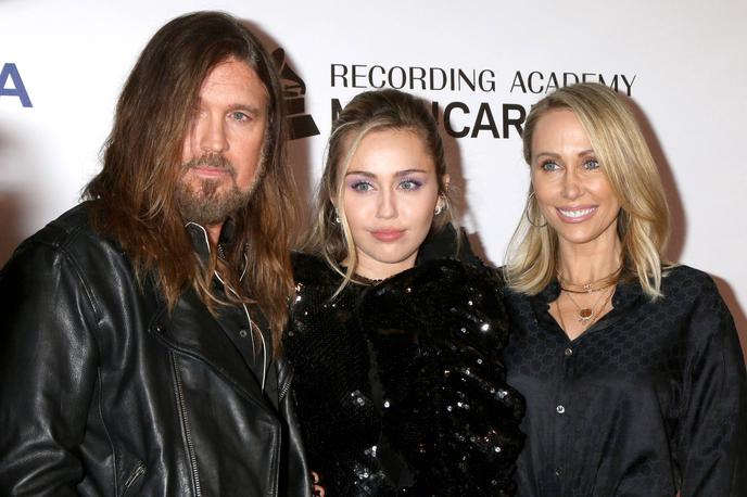 Billy Ray Miley Tish | Billy Ray, Miley in Tish Cyrus leta 2019 | Foto Guliverimage/Kay Blake