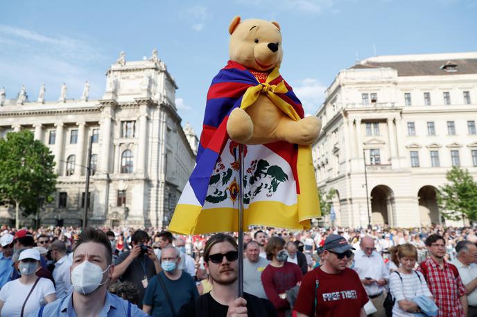 Protesti | Vlada trdi, da bo prestižna univerza več tisoč madžarskim, kitajskim in drugim mednarodnim študentom omogočila pridobitev diplome, ki je cenjena. | Foto Reuters