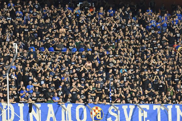 Bad Blue Boys | Navijači Dinama so pred večernim večnim derbijem v Splitu poskrbeli za nekaj odmevnih provokacij.  | Foto Guliverimage