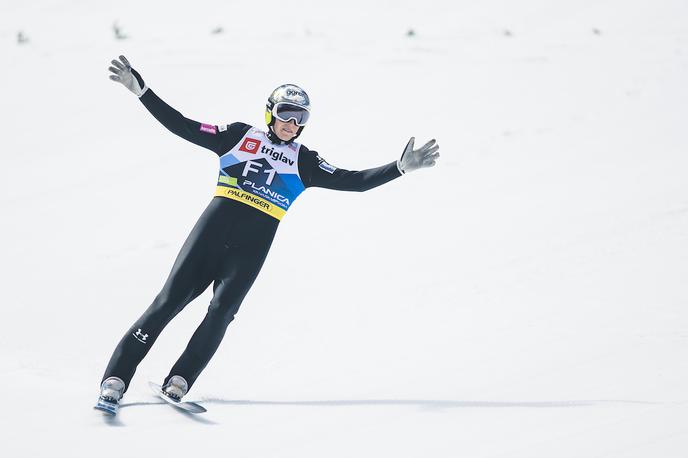 Bor Pavlovčič | Bor Pavlovčič, ki bo v petek naredil zadnji skok v karieri, je imel danes čast kot prvi preizkusiti Letalnico bratov Gorišek. | Foto Grega Valančič/Sportida