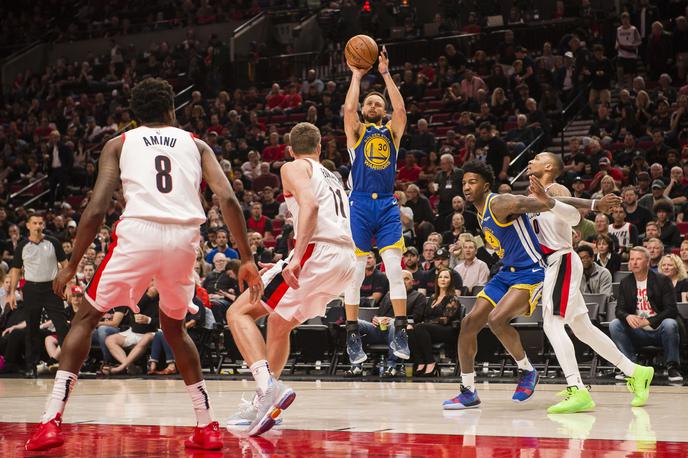 Steph Curry Golden State Warriors | Steph Curry je bil tudi ob tretji zmagi Golden State Warriors eden ključnih mož. | Foto Reuters