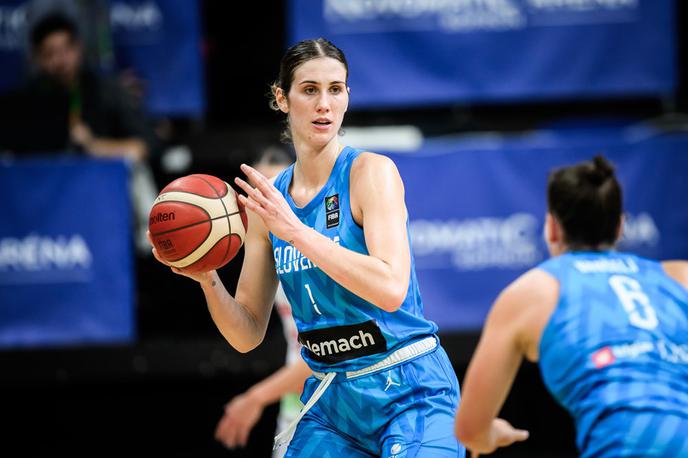 slovenska ženska košarkarska reprezentanca Eva Lisec | Eva Lisec oje dlično začela novo poglavje v Rusiji.  | Foto FIBA