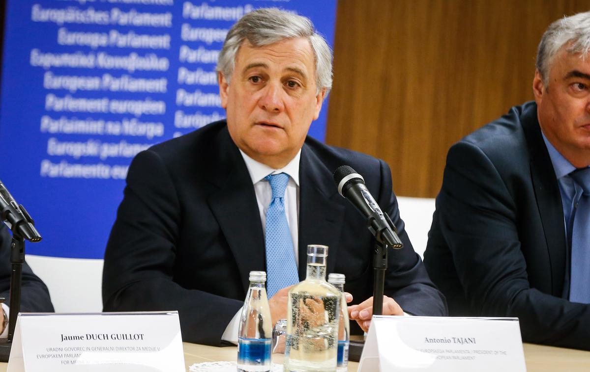 Antonio Tajani | Predsednik Evropskega parlamenta Antonio Tajani je na nedavni slovesnosti v Bazovici ob dnevu spomina na fojbe izjavil: "Naj živi Trst, naj živi italijanska Istra, naj živi italijanska Dalmacija" | Foto STA