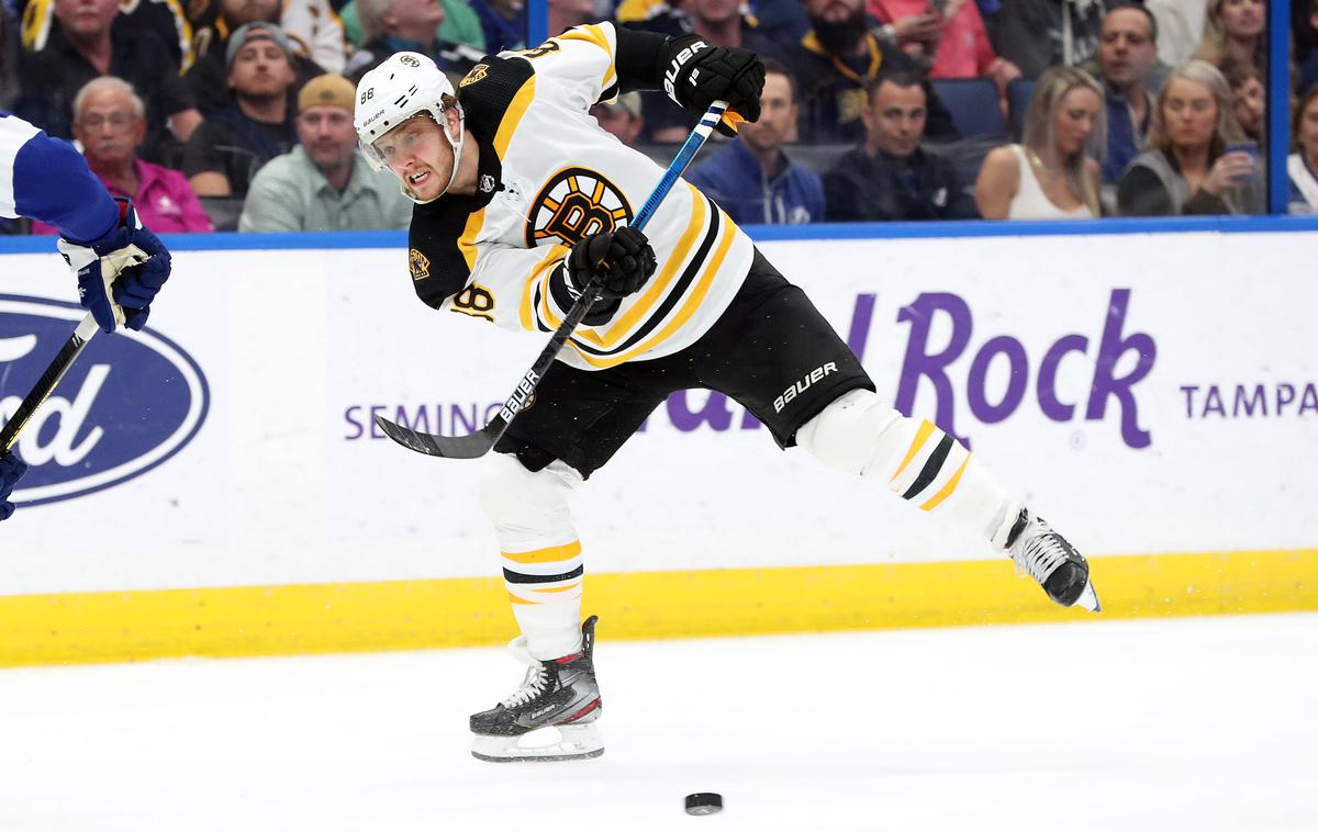 David Pastrnak | David Pastrnak je dosegel svoj četrti hat-trick v karieri in tretji v tej sezoni.  | Foto Reuters