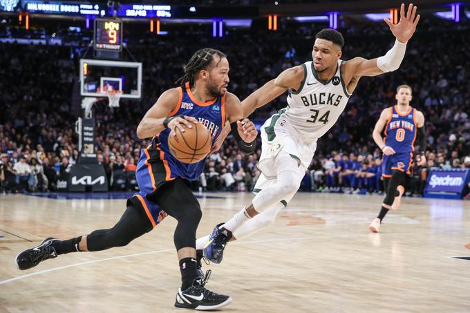 Jalen Brunson (36 točk) in Giannis Antetokounmpo (28). | Foto: Reuters