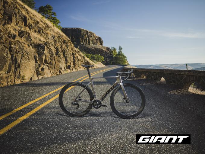  GIANT Propel Advanced 1 2023 (na voljo novembra 2022) | Foto: Freestyle, d. o. o.