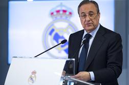 Florentino Perez (za zdaj) ščiti hrbet Rafaelu Benitezu