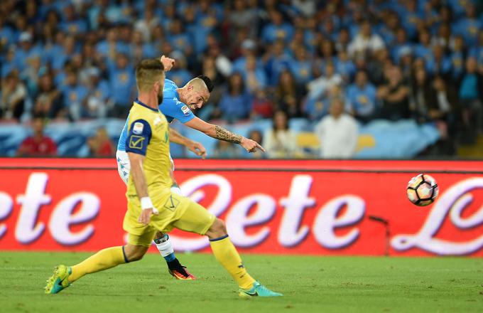 Največji pečat je pustil v serie A v dresu Napolija. V italijanskem prvenstvu ga je večkrat pokrival tudi Boštjan Cesar. | Foto: Guliverimage/Getty Images