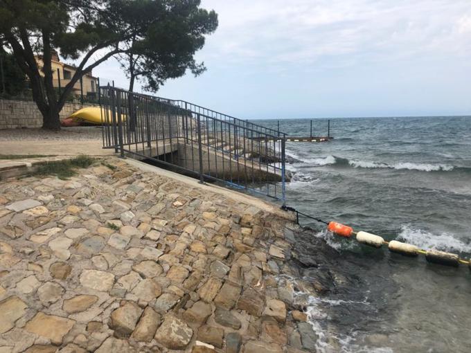 Marjetica Koper bo sume črnih kanalizacijskih priključkov prijavila občinski inšpekciji. | Foto: Marjetica Koper