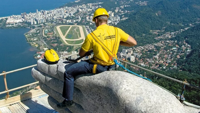 Kaj se je zgodilo s s kipom Kristusa v Braziliji?