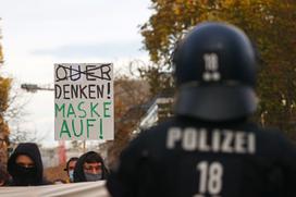 Policija nad protestnike v Frankfurtu