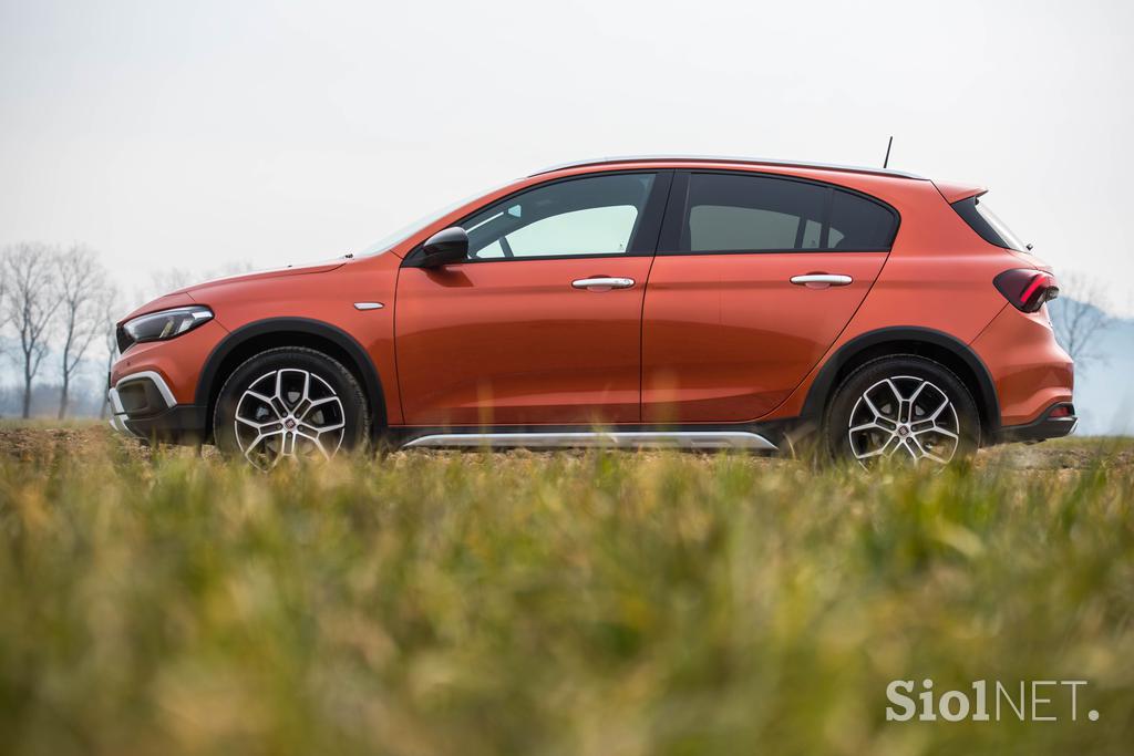 Fiat tipo cross