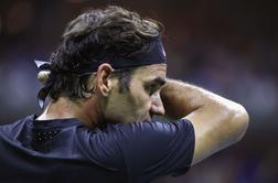 Poškodovani Federer miri svoje navijače #video