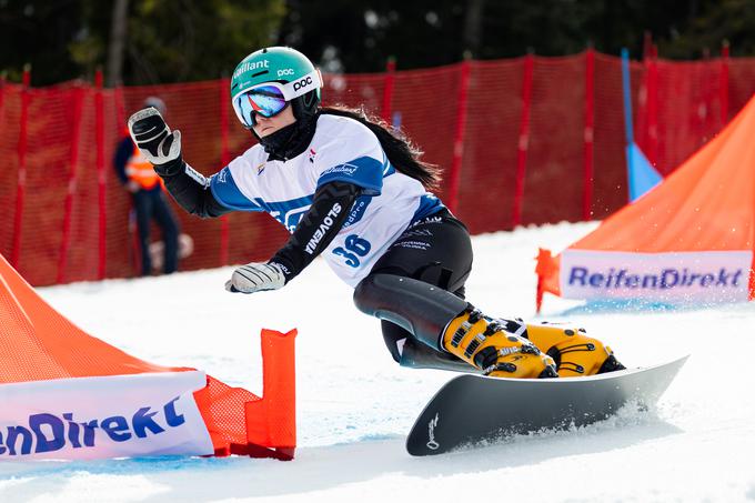 Gloria Kotnik je bila 12. | Foto: Miha Matavž/FIS