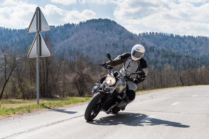 Javna agencija RS za varnost prometa (AVP) : Ne prehitevajte življenja! Motorist za vedno. | Foto Klemen Korenjak