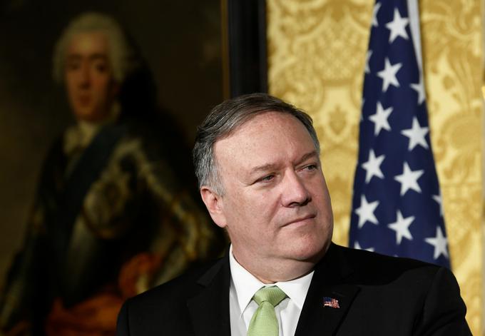 Ameriški državni tajnik Mike Pompeo (na fotografiji) napoveduje še ostrejše sankcije za Huawei, ki pa zavrača vse obtožbe ameriške administracije. | Foto: Reuters