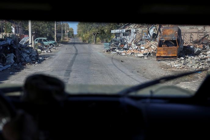 Selidove Ukrajina | Ukrajinska vojska opozarja na vse hujše razmere v Selidovu. | Foto Reuters