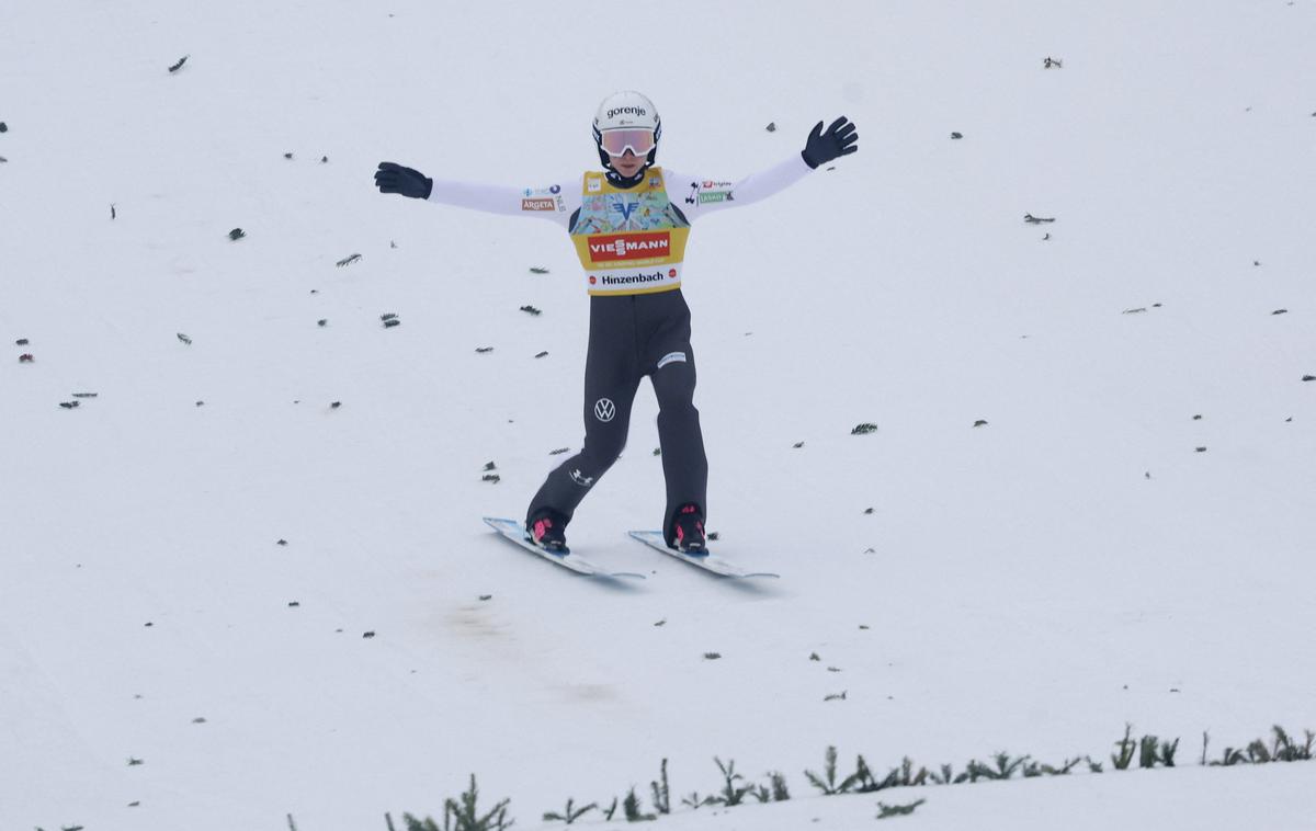 Nika Prevc | Nika Prevc je tudi na prizorišču svetovnega prvenstva v Trondheimu odlično razpoložena. | Foto Reuters