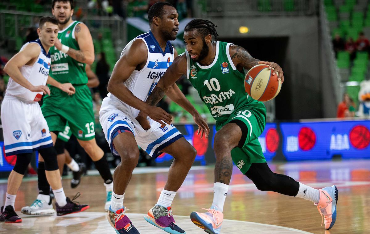 Cedevita Olimpija Igokea | Olimpija je ob koncu tekme odpovedala in izgubila z Igokeo. | Foto Vid Ponikvar