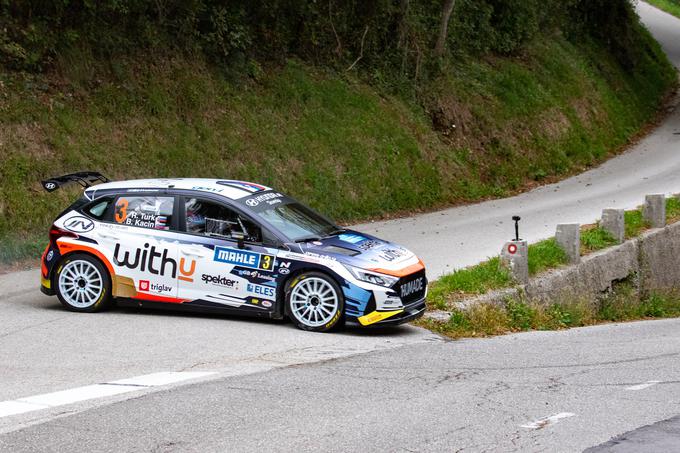 Lanska zmagovalca Rok Turk in Blanka Kacin (hyundai i20 rally2) | Foto: Korda Foto