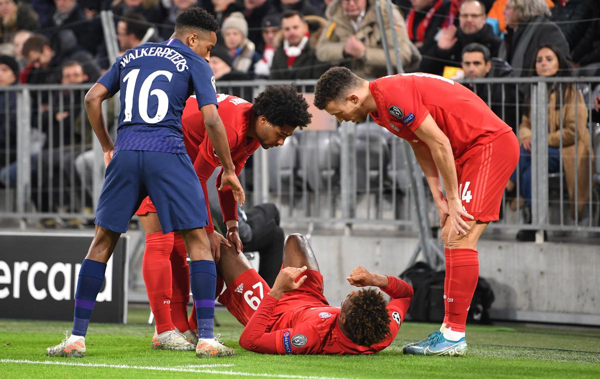 Kingsley Coman | Kingsley Coman je obležal na zelenici štadiona v Münchnu. | Foto Getty Images