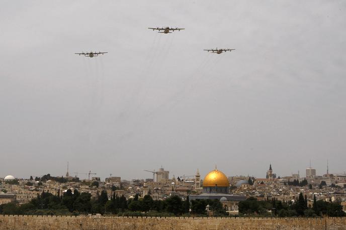 Jeruzalem |  Izrael si za prestolnico lasti celoten Jeruzalem, Palestinci pa za prestolnico svoje prihodnje države terjajo vzhodni Jeruzalem. | Foto Reuters