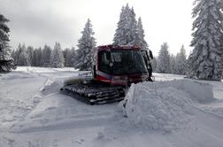 Priprava proge za našo šolo zimske vožnje na Rogli