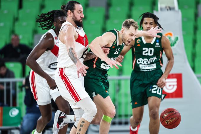 Cedevita Olimpija je izgubila na zadnjih petih zaporednih tekmah v vseh tekmovanjih. | Foto: Aleš Fevžer