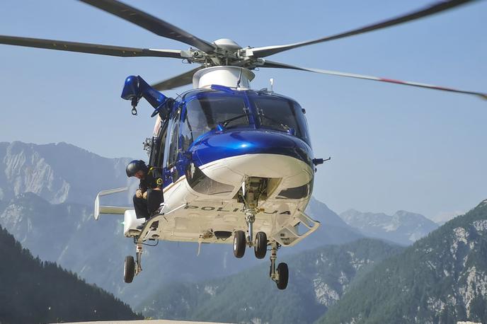 reševanje policija gore gorski reševalci | Pogrešani je živ, a lažje poškodovan, so pozno popoldan sporočili s Policijske uprave Kranj.  | Foto Policija