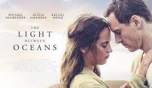 Luč sredi morja (The Light Between Oceans)