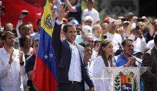 Guaido po vrnitvi v Venezuelo napovedal stavko javnega sektorja