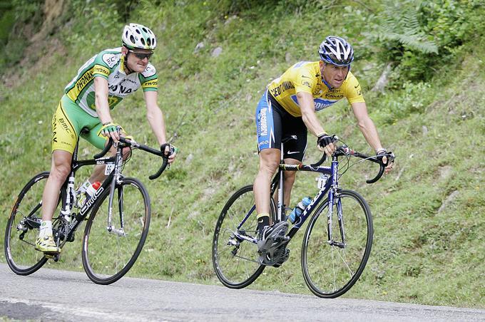 Kljub močno omadeževani skupni preteklosti Landis Armstronga še vedno kuje v zvezde. | Foto: Getty Images