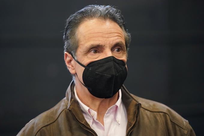 Guverner New Yorka Andrew Cuomo se v newyorškem kongresu sooča z vedno glasnejšimi pozivi k odstopu zaradi ravnanj njegove vlade v času epidemije covid-19. | Foto: Reuters