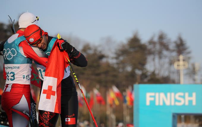 Z drugimi eksoti je spletel pristne prijateljske vezi. S tekmovalcema iz Čila in Mehike so skupaj lovili olimpijsko vozovnico. | Foto: Reuters