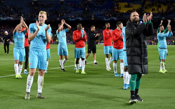 Praška Slavia je po Interju v gosteh načrte pokvarila še Barceloni. | Foto: Guliverimage/Getty Images