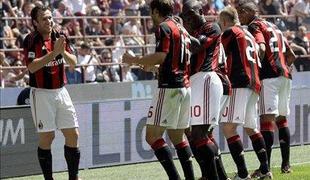 Milan pred naslovom, Juve slavil v Rimu