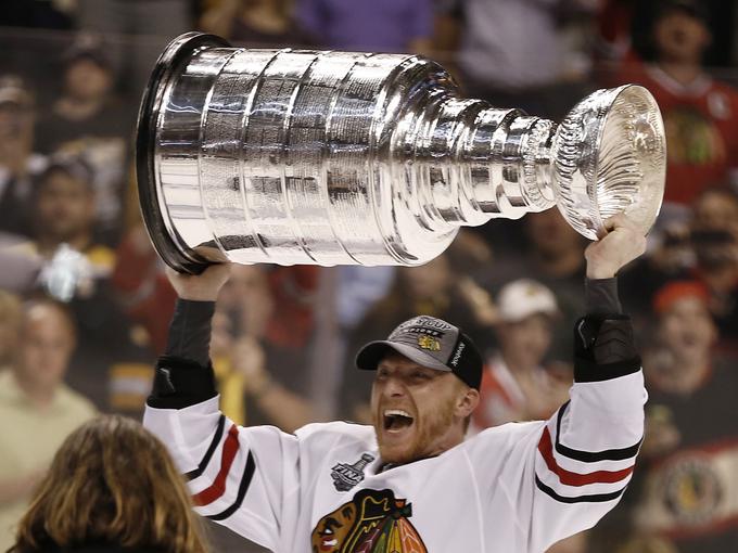 Marian Hossa je s Chicagom osvojil tri Stanleyjeve pokale. | Foto: Reuters