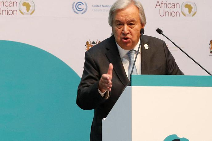 Antonio Guterres, generalni sekretar ZN | "Zdaj je čas, da se konča grozljiva vojna v Gazi, najprej s takojšnjo humanitarno prekinitvijo ognja ter takojšnjo in brezpogojno izpustitvijo vseh talcev. Skrajni čas je, da strani pokažeta politični pogum in politično voljo ter končno dosežeta dogovor," je zapisal Guterres na omrežju X. | Foto Reuters