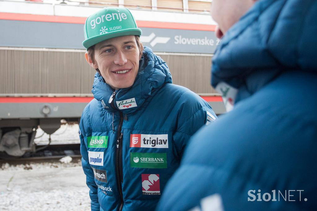 Planica, vlak, skakalci