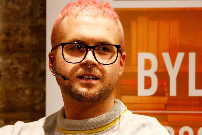 Prodajo osebnih podatkov o milijonih uporabnikov Facebooka in to, kaj so z njimi nato počeli, je razkril zaposleni v podjetju Cambridge Analytica Christopher Wylie (na fotografiji).  | Foto: Reuters